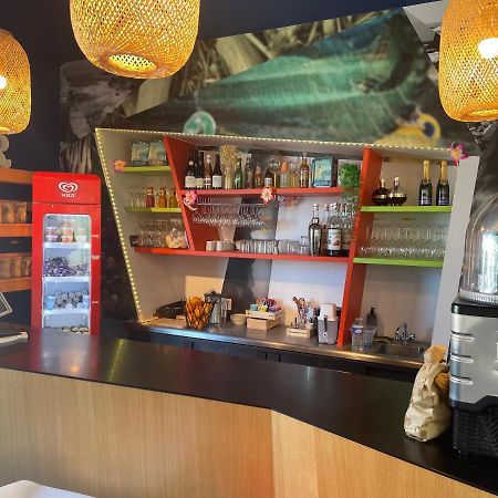 Hotel Ibis Styles Collioure Port Vendres Exterior foto