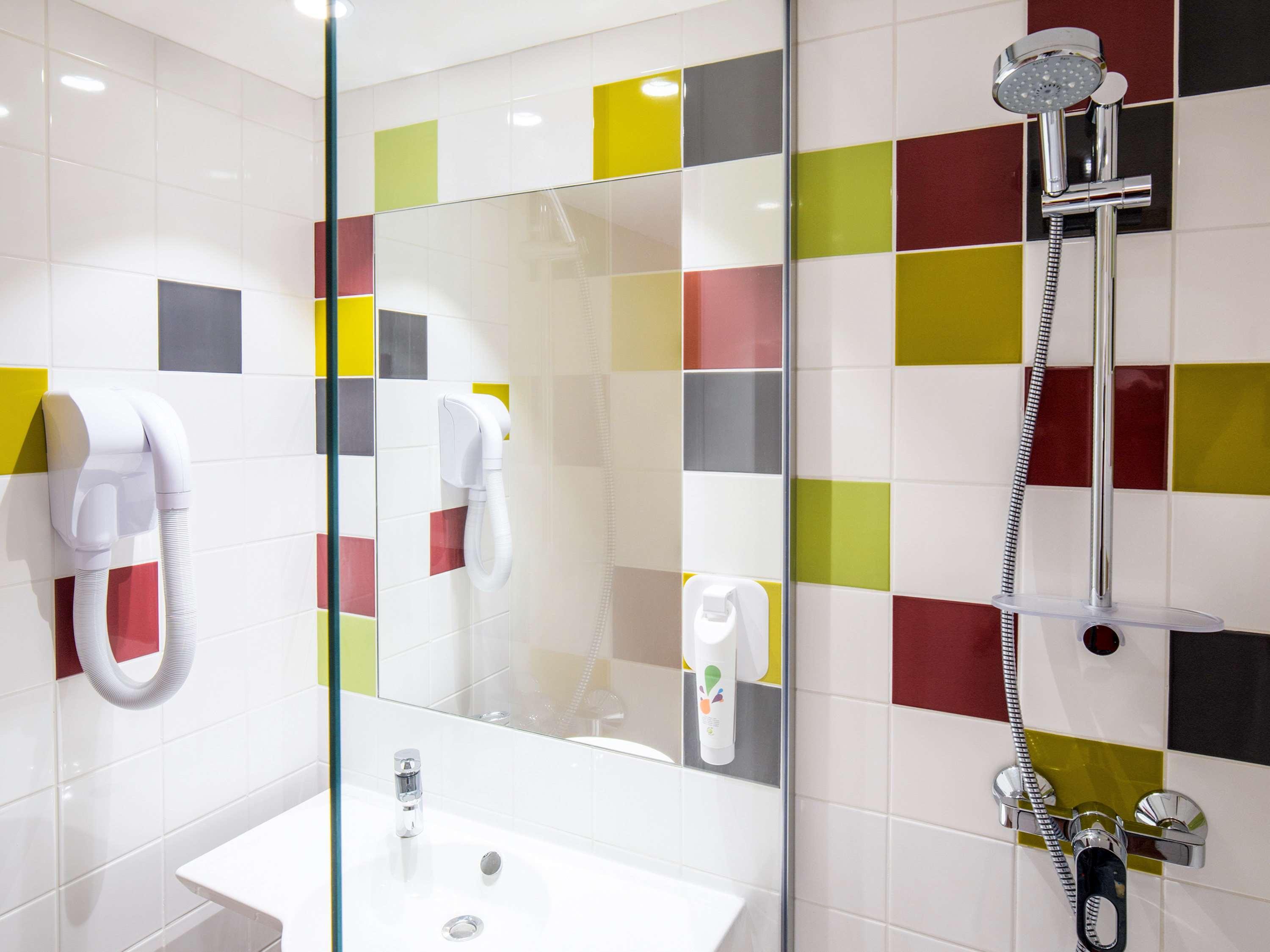 Hotel Ibis Styles Collioure Port Vendres Exterior foto