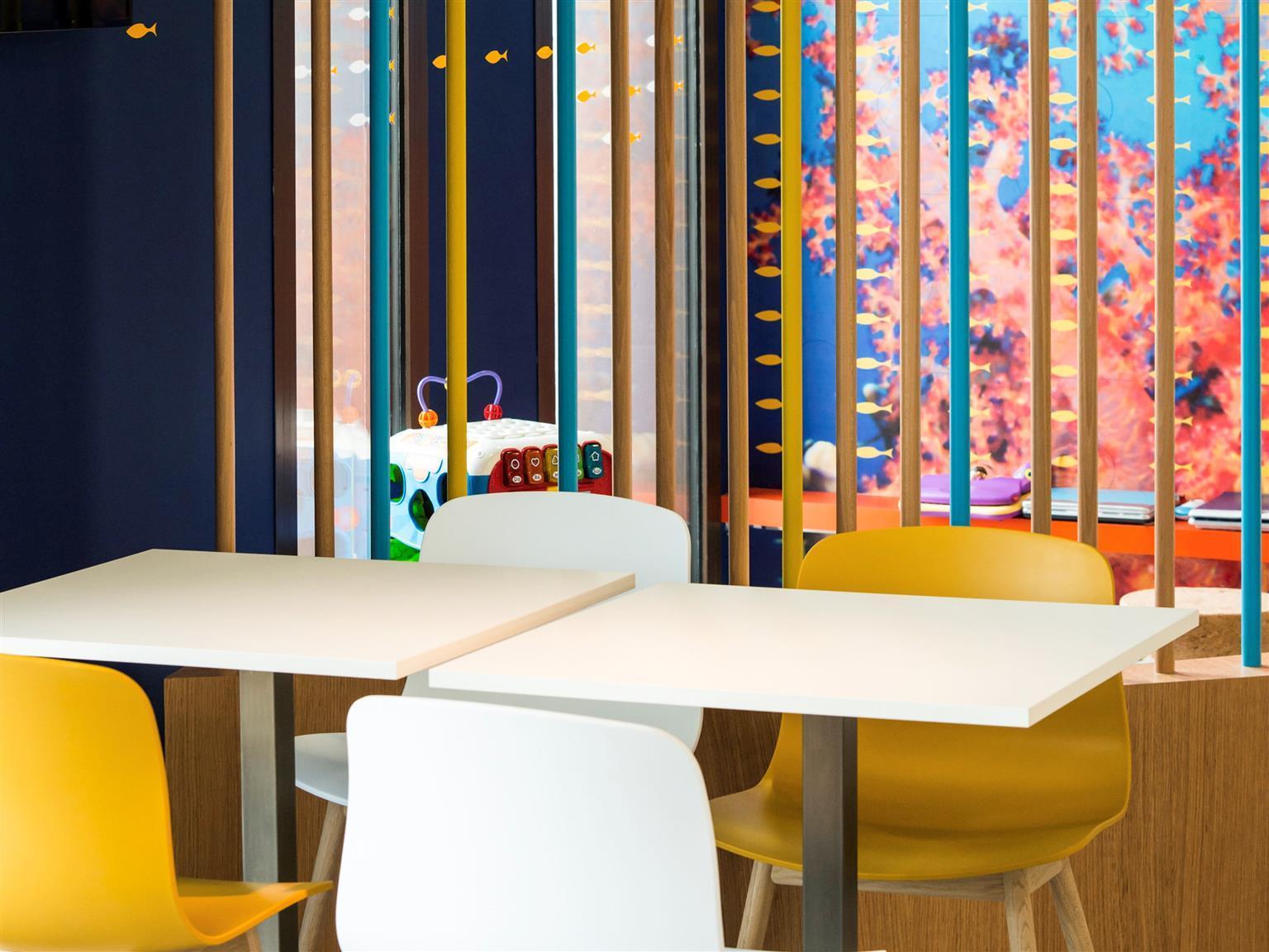 Hotel Ibis Styles Collioure Port Vendres Exterior foto