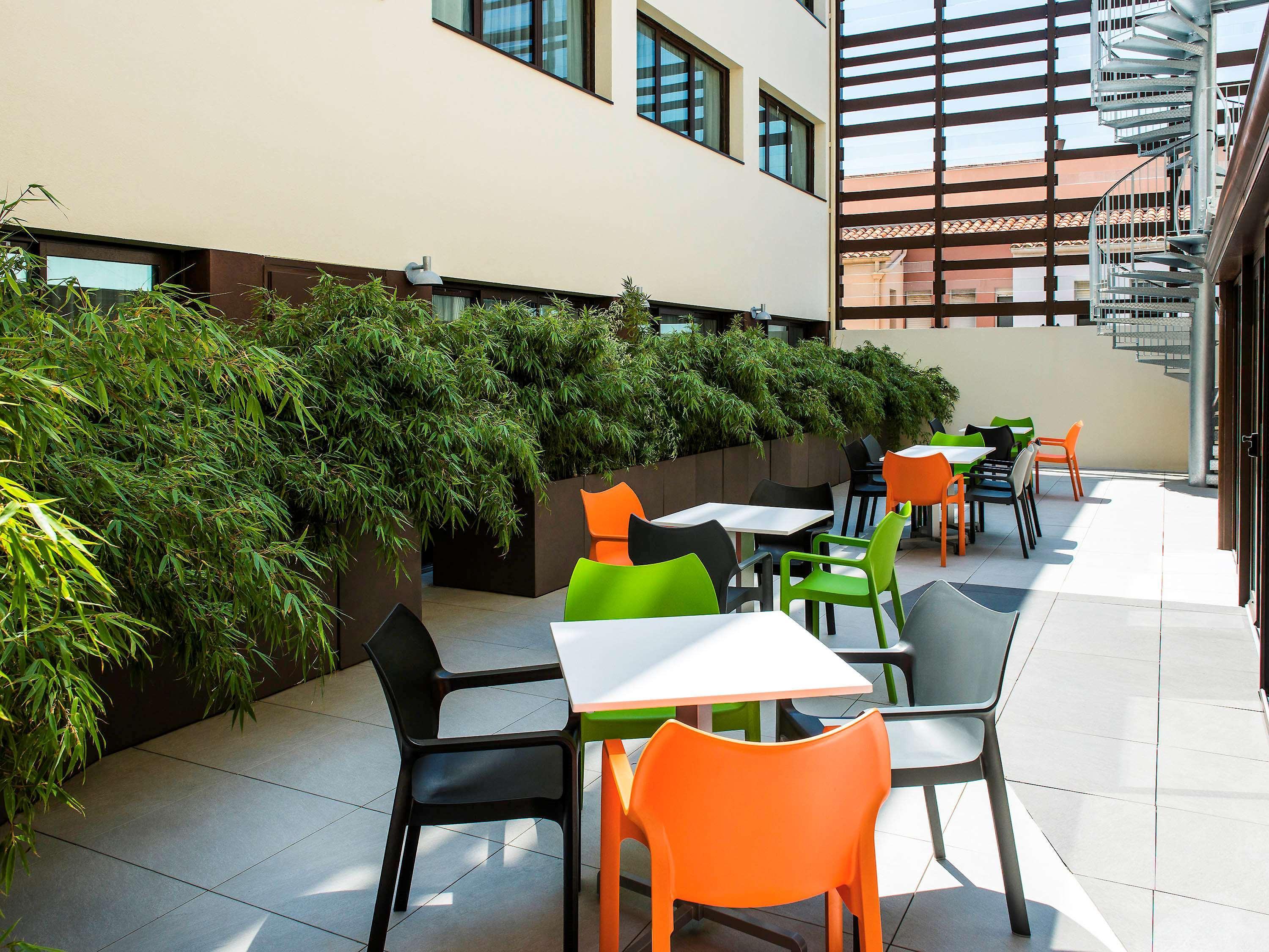 Hotel Ibis Styles Collioure Port Vendres Exterior foto
