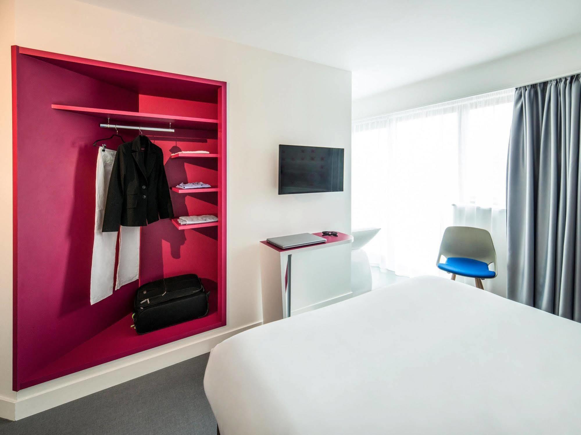 Hotel Ibis Styles Collioure Port Vendres Exterior foto