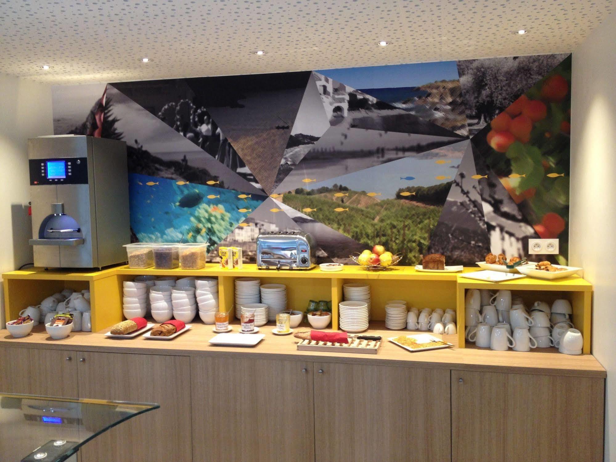 Hotel Ibis Styles Collioure Port Vendres Exterior foto